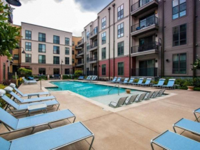 Vibrant 2BR Near Birmingham Best Spots 30